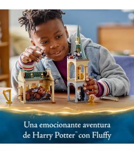 LEGO Harry Potter 76387 Hogwarts: Encuentro con Fluffy con Mini Figura Dorada - Imagen 1
