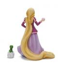 Figura enesco disney enredados rapunzel y pascal edicion navideña