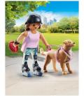 Playmobil patinadora con retriever