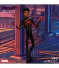 Figura mezco toyz spider - man across the spider - verse spider - man miles morales 17cm