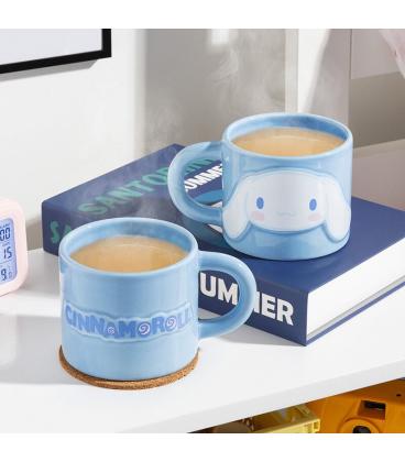 Taza en relieve paladone hello kitty canela